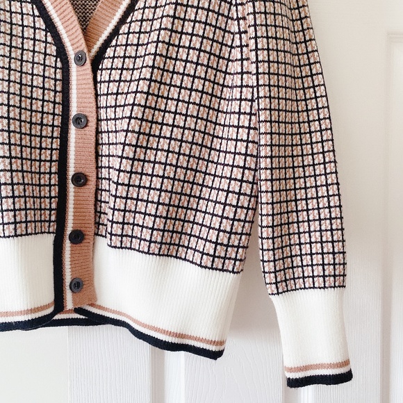 Brand new elegant brown checkered sweater cardigan - Picture 2 of 2